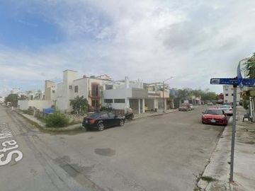 CASA EN VENTA COL MISION DEL CARMEN SOLIDARIDAD PLAYA DEL CARMEN QUINTANA ROO