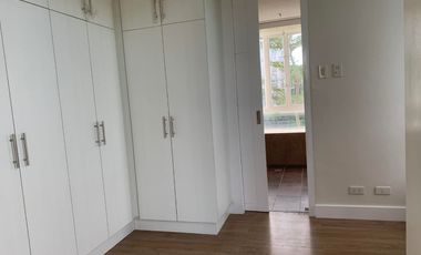 Ready for Occupancy 4 Bedrooms House for Sale in South Forbes Golf City
