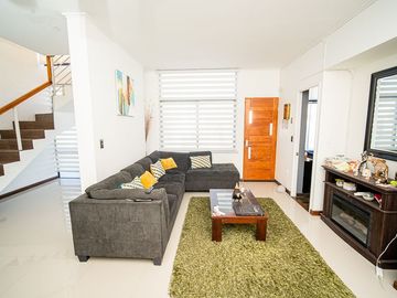 SE VENDE CASA EN COND DUNAS DEL MAR.