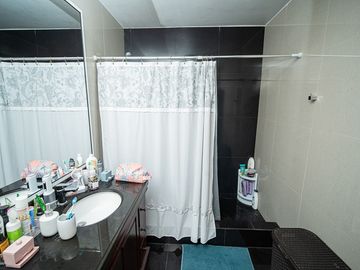 SE VENDE CASA EN COND DUNAS DEL MAR.