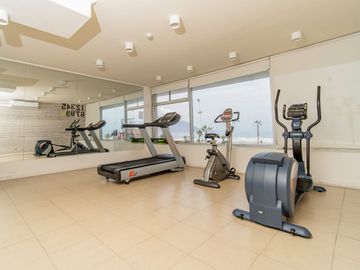 SE VENDE DEPTO EN EDIFICIO BOULEVARD.