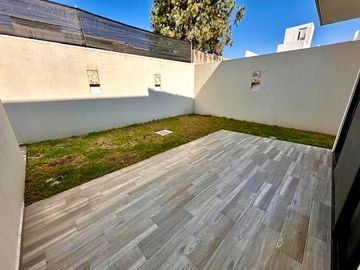CASA EN VENTA, FRACCIONAMIENTO BOSQUES DE SANTA ANITA