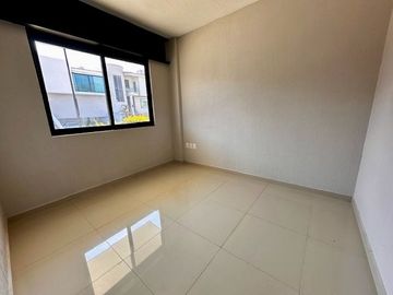 CASA EN VENTA, FRACCIONAMIENTO BOSQUES DE SANTA ANITA
