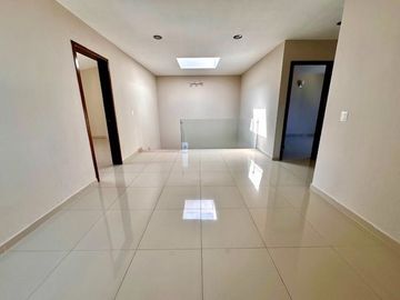 CASA EN VENTA, FRACCIONAMIENTO BOSQUES DE SANTA ANITA