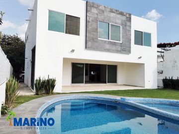 Hermosa Casa en venta. Lomas de Cocoyoc
