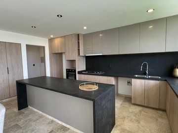 En venta casa 3 recàmaras Fracc.La Espiga terraza cocina equipada jardìn àrea infantil vigilancia CR-QHO6282377