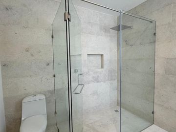 En venta casa 3 recàmaras Fracc.La Espiga terraza cocina equipada jardìn àrea infantil vigilancia CR-QHO6282377