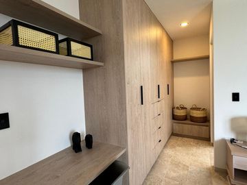 En venta casa 3 recàmaras Fracc.La Espiga terraza cocina equipada jardìn àrea infantil vigilancia CR-QHO6282377