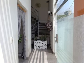 VENTA CASA CHOSICA SANTA MARIA PISCINA 4 DORM. 2 COCHERAS