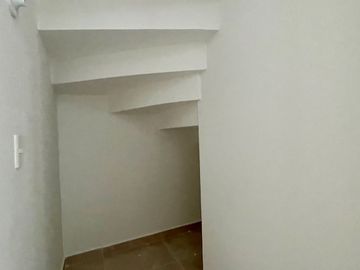 Extraordinaria casa nueva en Cerritos en conjunto con piscina con 3 alcobas y 3 baños. Galicia. Pereira.