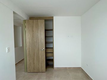 Extraordinaria casa nueva en Cerritos en conjunto con piscina con 3 alcobas y 3 baños. Galicia. Pereira.