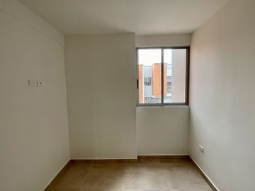 Extraordinaria casa nueva en Cerritos en conjunto con piscina con 3 alcobas y 3 baños. Galicia. Pereira.