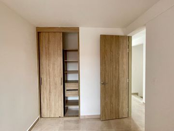 Extraordinaria casa nueva en Cerritos en conjunto con piscina con 3 alcobas y 3 baños. Galicia. Pereira.
