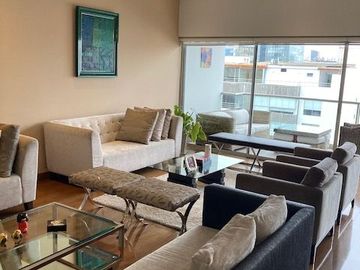 SE VENDE FINO DEPARTAMENTO EN ZONA EXCLUSIVA DE SAN ISIDRO - Av. Santo Toribio .