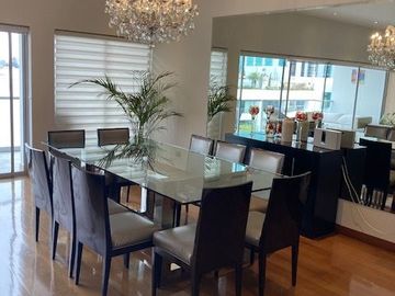 SE VENDE FINO DEPARTAMENTO EN ZONA EXCLUSIVA DE SAN ISIDRO - Av. Santo Toribio .