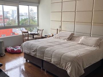 SE VENDE FINO DEPARTAMENTO EN ZONA EXCLUSIVA DE SAN ISIDRO - Av. Santo Toribio .