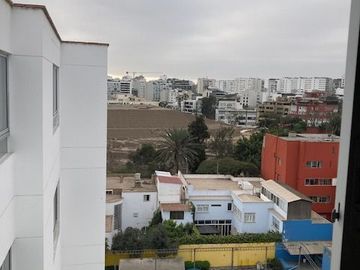 SE VENDE FINO DEPARTAMENTO EN ZONA EXCLUSIVA DE SAN ISIDRO - Av. Santo Toribio .