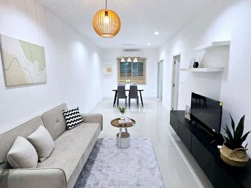 Townhomes for sale, newly renovated Mae Hee. You can walk to the Lanna Temple School.