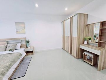 Townhomes for sale, newly renovated Mae Hee. You can walk to the Lanna Temple School.