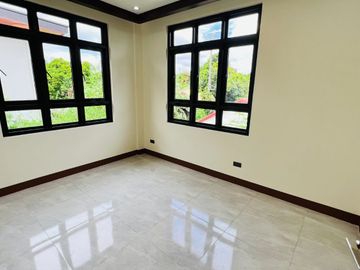 Elegantly Designed Single Attached House and Lot for sale in Molino Bacoor Cavite City