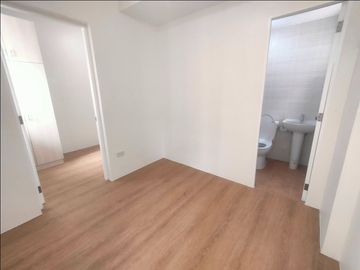 BRAND NEW SINGLE ATTACHED HOUSE AND LOT FOR SALE IN MOLINO III