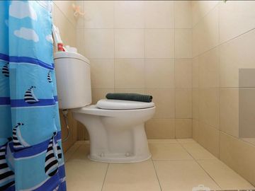 Jual Cepat Oak Tower, 2 BR Jadi 1, Semi Furnish, No Unit Cantik, Dekat Kelapa Gading