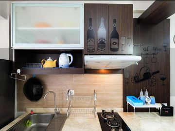 Jual Cepat Oak Tower, 2 BR Jadi 1, Semi Furnish, No Unit Cantik, Dekat Kelapa Gading