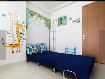 Jual Cepat Oak Tower, 2 BR Jadi 1, Semi Furnish, No Unit Cantik, Dekat Kelapa Gading