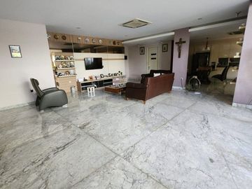 RUMAH ASRI dgn TAMAN di KOMPLEK PONDOK ANGGREK, JAKBAR dkt TAMAN ANGGREK