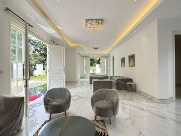 RUMAH MEWAH BARU di Jl BANYUMAS, MENTENG, JAKPUS