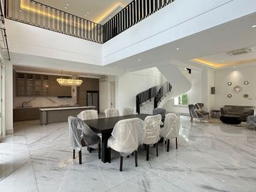 RUMAH MEWAH BARU di Jl BANYUMAS, MENTENG, JAKPUS