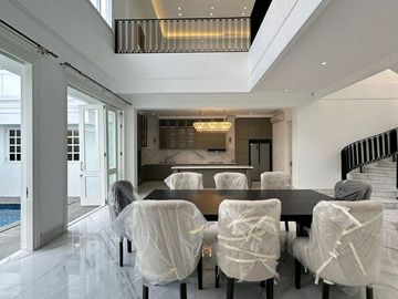 RUMAH MEWAH BARU di Jl BANYUMAS, MENTENG, JAKPUS