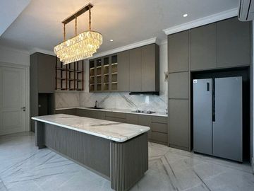 RUMAH MEWAH BARU di Jl BANYUMAS, MENTENG, JAKPUS
