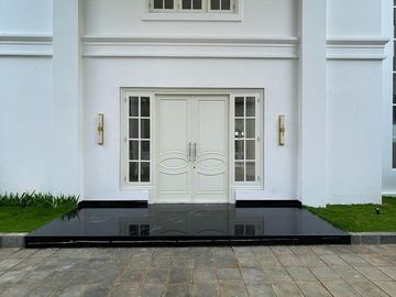 RUMAH MEWAH BARU di Jl BANYUMAS, MENTENG, JAKPUS