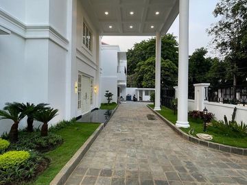 RUMAH MEWAH BARU di Jl BANYUMAS, MENTENG, JAKPUS