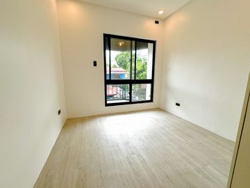 4 Bedroom with Toilet and Bath House and Lot for Sale in Pilar, Las Pinas City