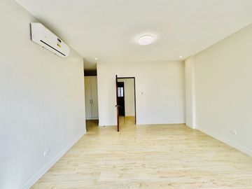 Brand New Stylish Corner House and Lot for Sale Multinational Village Parañaque City