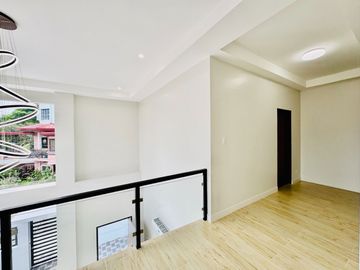 Brand New Stylish Corner House and Lot for Sale Multinational Village Parañaque City