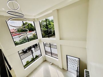 Brand New Stylish Corner House and Lot for Sale Multinational Village Parañaque City