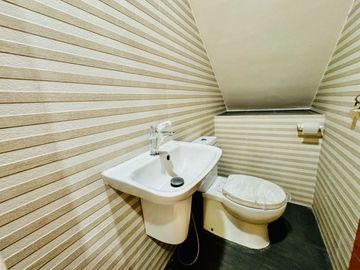 FOR SALE BEAUTFUL MODERN 2 STOREY DUPLEX HOUSE IN BF RESORT