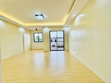 FOR SALE BEAUTFUL MODERN 2 STOREY DUPLEX HOUSE IN BF RESORT