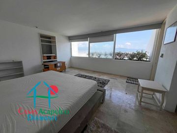 Departamento con alberca privada y vista al mar