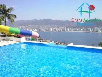 Departamento con alberca privada y vista al mar