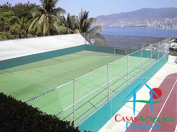 Departamento con alberca privada y vista al mar