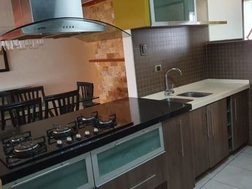 SE VENDE LINDO DEPARTAMENTO DE 115 M2 , CERCA A COLEGIOS EN VALLE HERMOSO. SURCO