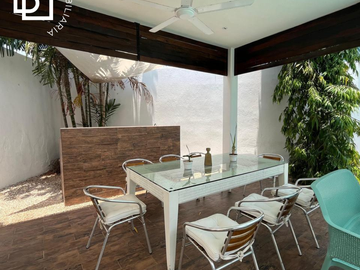 Preciosa casa en venta de 4 recámaras con alberca dentro de la Ciudad de Mérida