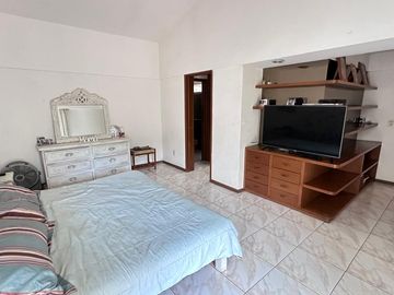 CASA EN VENTA EN LAS CAÑADAS