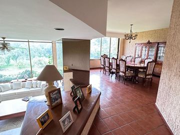 CASA EN VENTA EN LAS CAÑADAS
