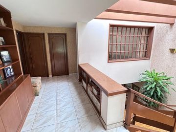 CASA EN VENTA EN LAS CAÑADAS