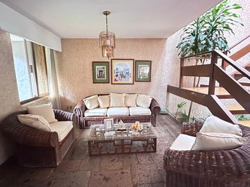 CASA EN VENTA EN LAS CAÑADAS